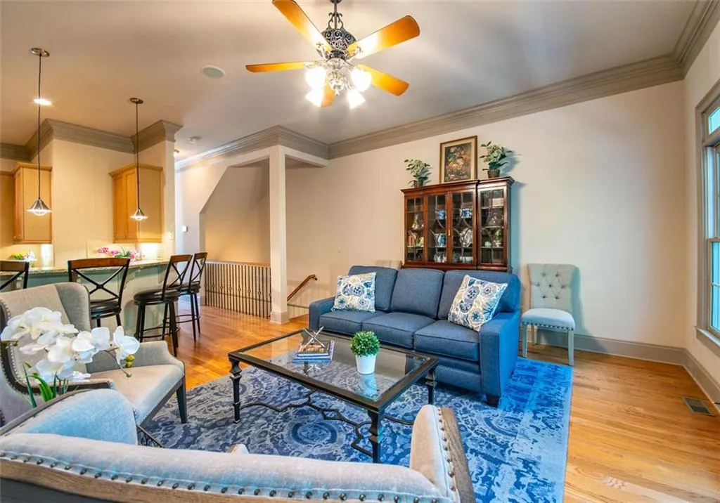 949 Persimmon Point, Atlanta, Georgia 30328, 2 Bedrooms Bedrooms, ,3 BathroomsBathrooms,Residential,Sold,949 Persimmon Point,6948378