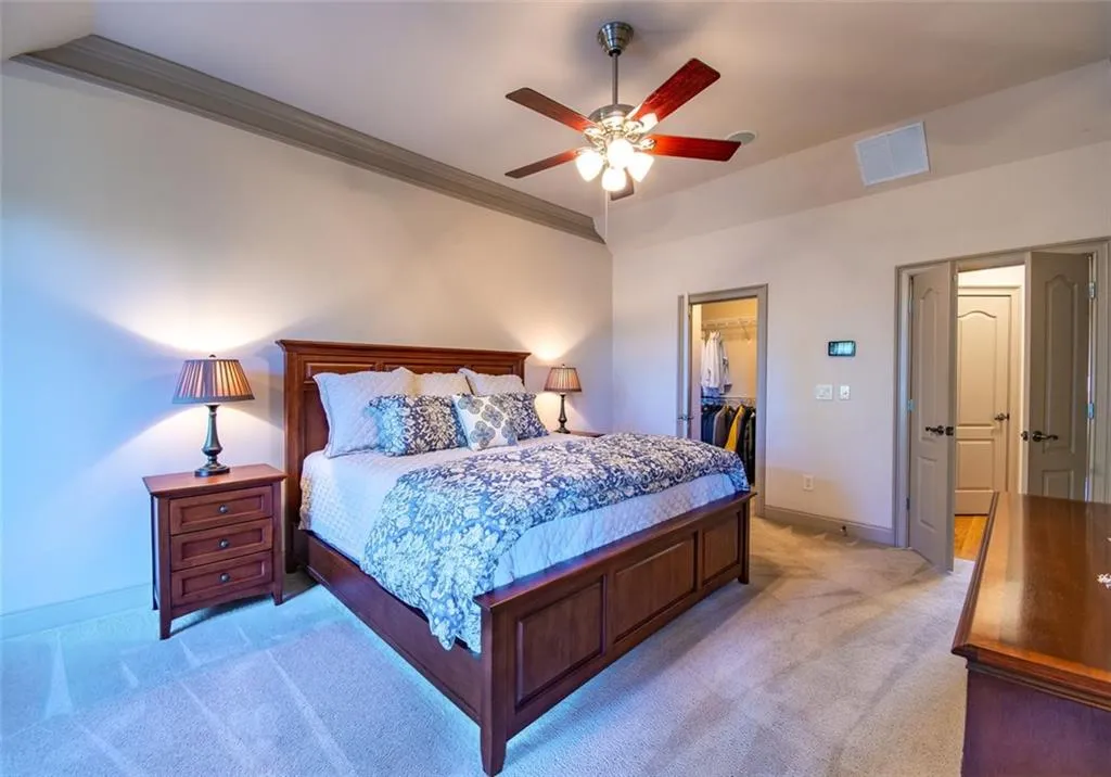 949 Persimmon Point, Atlanta, Georgia 30328, 2 Bedrooms Bedrooms, ,3 BathroomsBathrooms,Residential,Sold,949 Persimmon Point,6948378