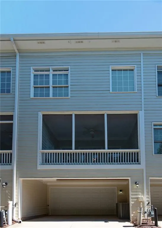 949 Persimmon Point, Atlanta, Georgia 30328, 2 Bedrooms Bedrooms, ,3 BathroomsBathrooms,Residential,Sold,949 Persimmon Point,6948378