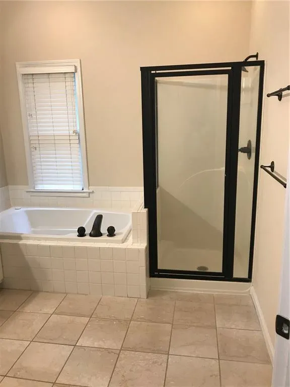 8605 Hope Mews Court, Atlanta, Georgia 30350, 2 Bedrooms Bedrooms, ,2 BathroomsBathrooms,Residential,Sold,8605 Hope Mews Court,6037091