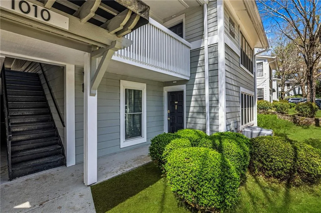 1003 Summit North Drive Ne Unit 1003, Atlanta, Georgia 30324, 2 Bedrooms Bedrooms, 0 ,2 BathroomsBathrooms,Residential,For Sale,1003 Summit North Drive Ne Unit 1003,7735534