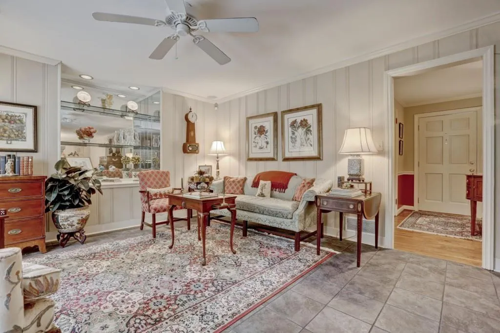 5856 Riverside Drive, Sandy Springs, Georgia 30327, 3 Bedrooms Bedrooms, ,2 BathroomsBathrooms,Residential,Sold,5856 Riverside Drive,5989301 5856 Riverside Drive, Sandy Springs, Georgia 30327, 3 Bedrooms Bedrooms, ,2 BathroomsBathrooms,Residential,Sold,5856 Riverside Drive,5989301