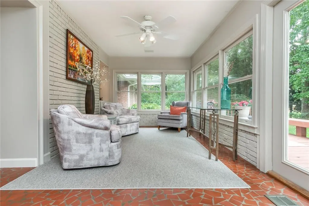 430 Riverside Parkway, Sandy Springs, Georgia 30328, 5 Bedrooms Bedrooms, ,3 BathroomsBathrooms,Residential,Sold,430 Riverside Parkway,6781453