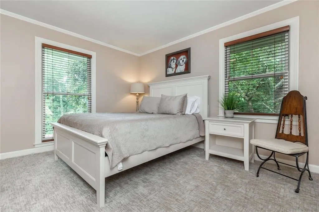 430 Riverside Parkway, Sandy Springs, Georgia 30328, 5 Bedrooms Bedrooms, ,3 BathroomsBathrooms,Residential,Sold,430 Riverside Parkway,6781453
