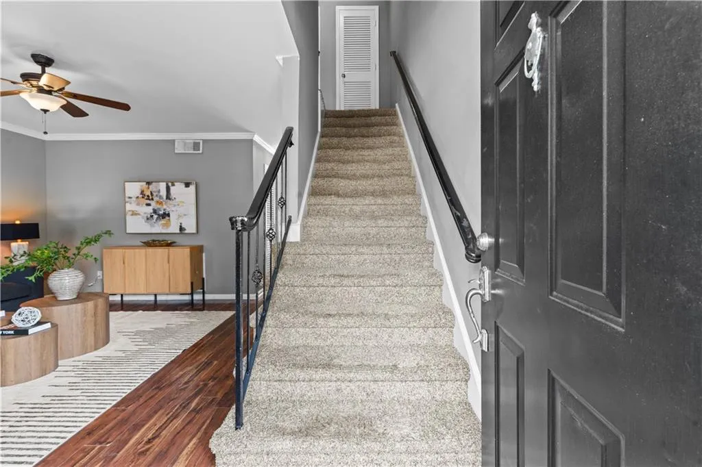 1101 Collier Road Nw Unit D5, Atlanta, Georgia 30318, 2 Bedrooms Bedrooms, 0 ,1 BathroomBathrooms,Residential,For Sale,1101 Collier Road Nw Unit D5,7730881