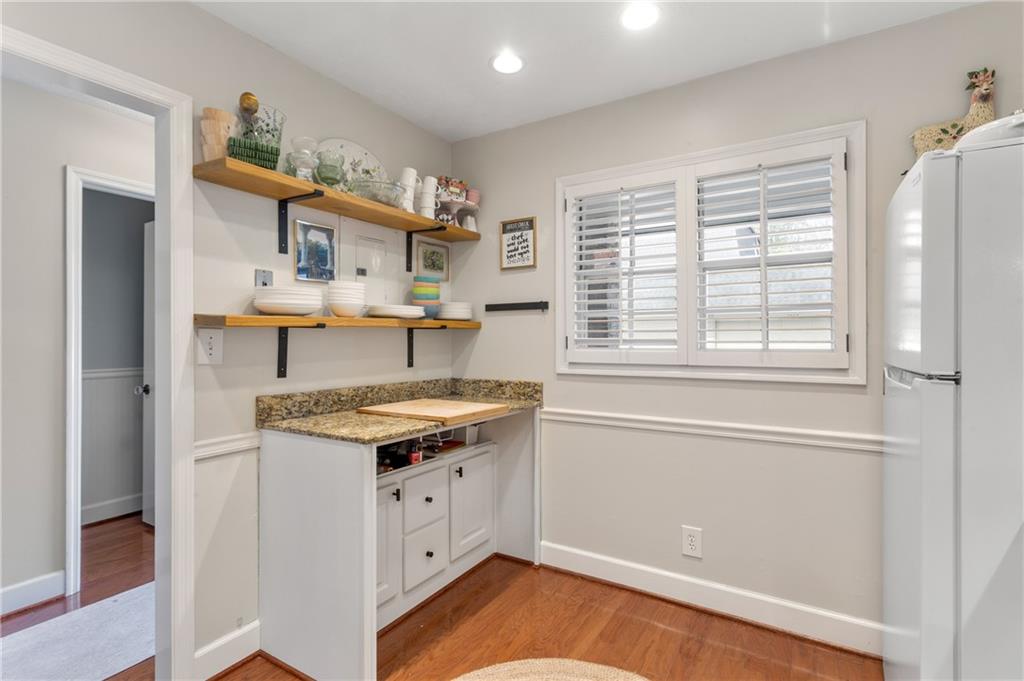 5330 Chemin De Vie, Atlanta, Georgia 30342, 2 Bedrooms Bedrooms, ,2 BathroomsBathrooms,Residential,Sold,5330 Chemin De Vie,7333604