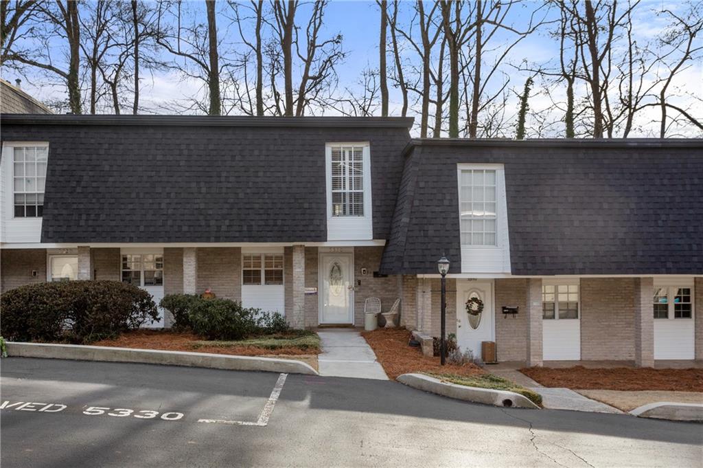 5330 Chemin De Vie, Atlanta, Georgia 30342, 2 Bedrooms Bedrooms, ,2 BathroomsBathrooms,Residential,Sold,5330 Chemin De Vie,7333604