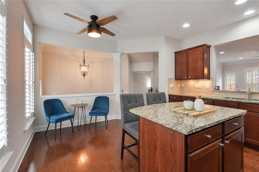 5052 Ridgemont Walk Se, Atlanta, Georgia 30339, 3 Bedrooms Bedrooms, ,3 BathroomsBathrooms,Residential,Sold,5052 Ridgemont Walk Se,6532034
