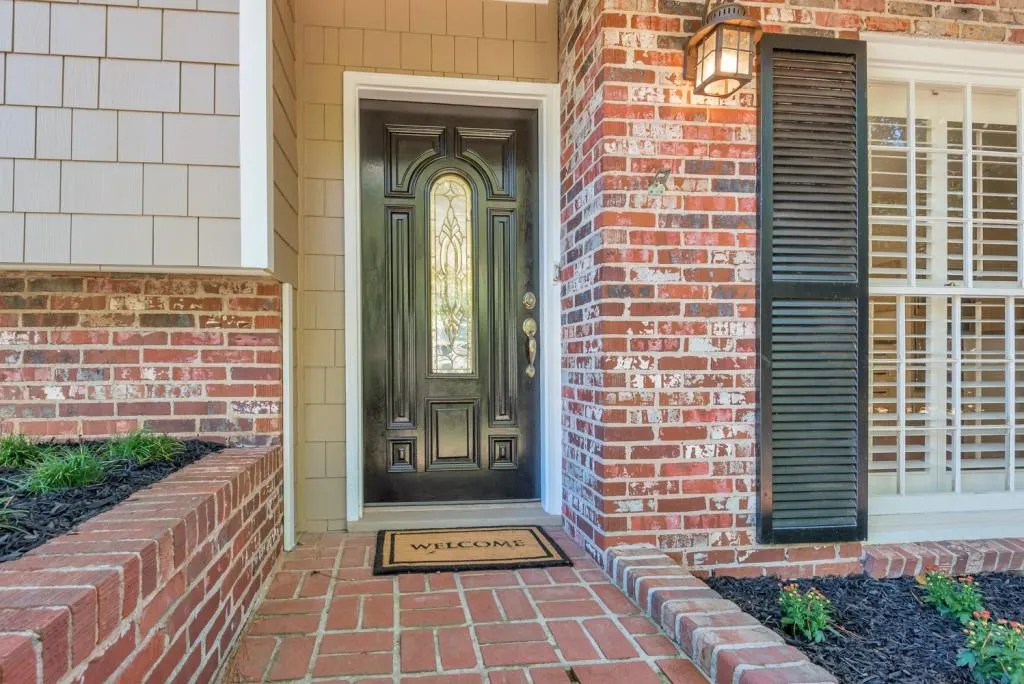660 Carriage Drive, Sandy Springs, Georgia 30328, 4 Bedrooms Bedrooms, ,2 BathroomsBathrooms,Residential,Sold,660 Carriage Drive,5923449