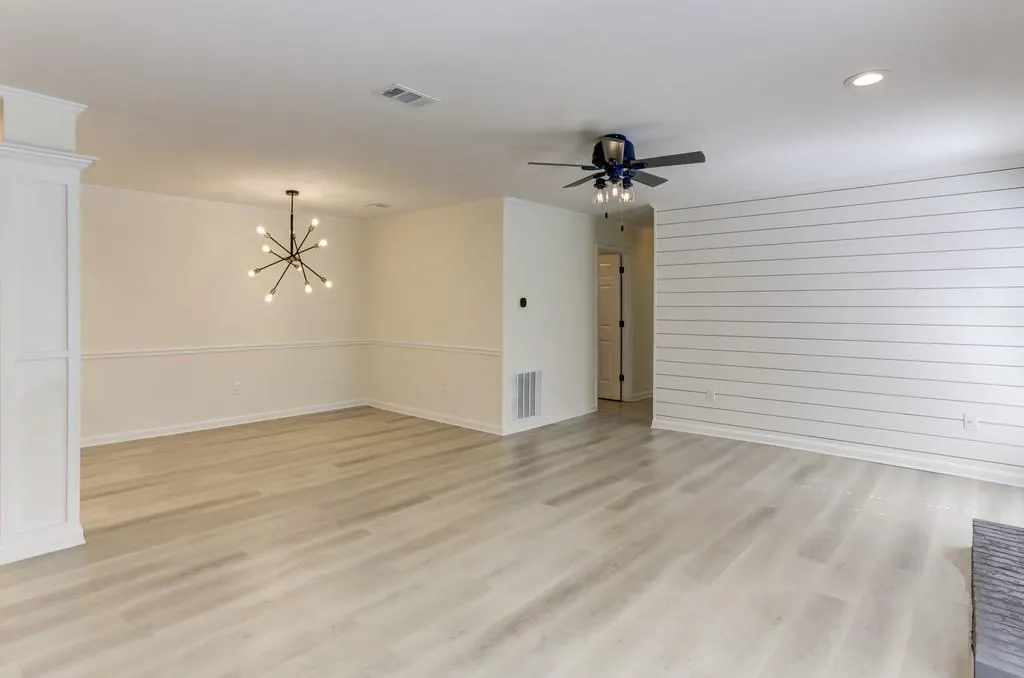309 Hollyfax Circle Ne, Atlanta, Georgia 30328, 2 Bedrooms Bedrooms, ,2 BathroomsBathrooms,Residential,Sold,309 Hollyfax Circle Ne,6849013