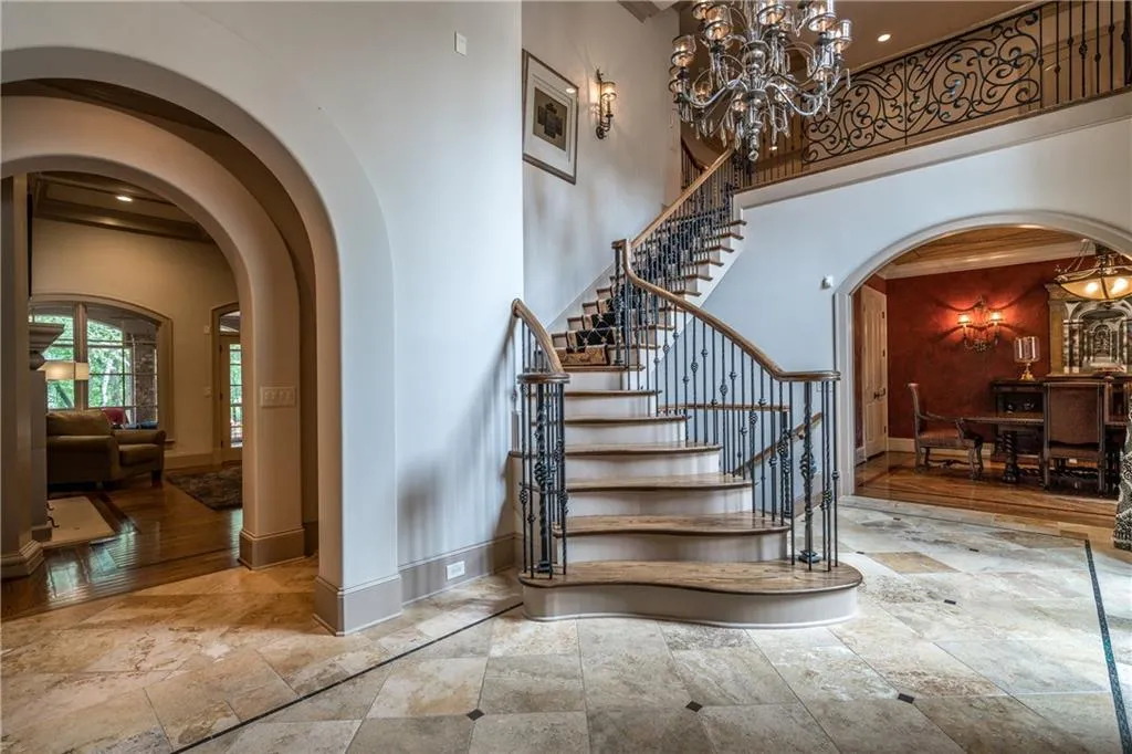 424 Caruso Court, Sandy Springs, Georgia 30350, 5 Bedrooms Bedrooms, ,6 BathroomsBathrooms,Residential,Sold,424 Caruso Court,5946209