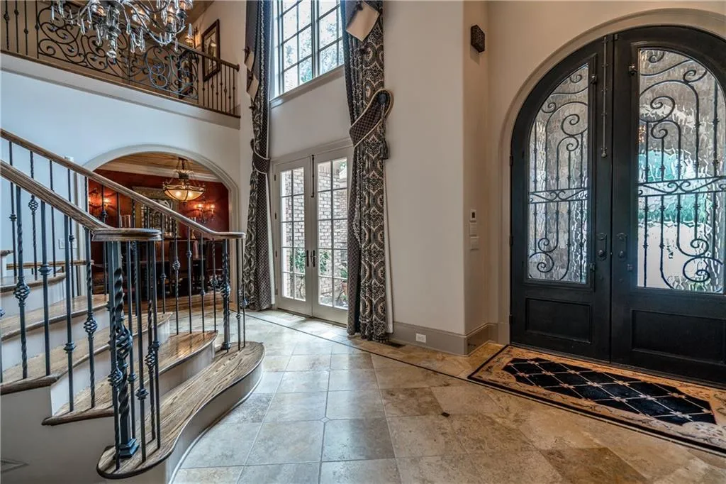 424 Caruso Court, Sandy Springs, Georgia 30350, 5 Bedrooms Bedrooms, ,6 BathroomsBathrooms,Residential,Sold,424 Caruso Court,5946209