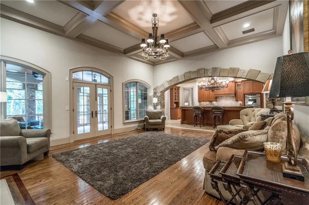 424 Caruso Court, Sandy Springs, Georgia 30350, 5 Bedrooms Bedrooms, ,6 BathroomsBathrooms,Residential,Sold,424 Caruso Court,5946209