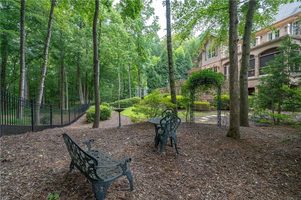 424 Caruso Court, Sandy Springs, Georgia 30350, 5 Bedrooms Bedrooms, ,6 BathroomsBathrooms,Residential,Sold,424 Caruso Court,5946209