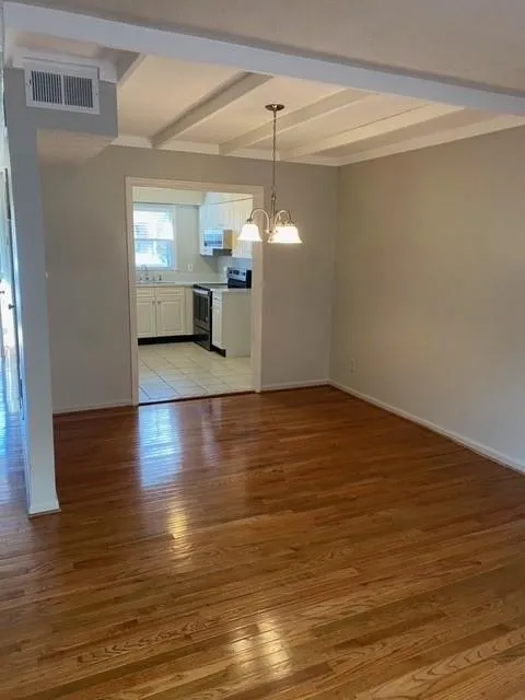 6700 Roswell Road Unit 25f, Sandy Springs, Georgia 30328, 2 Bedrooms Bedrooms, ,1 BathroomBathrooms,Residential,Sold,6700 Roswell Road Unit 25f,6824328