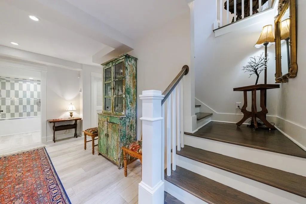 1943 Sunbury Place, Atlanta, Georgia 30318, 4 Bedrooms Bedrooms, ,3 BathroomsBathrooms,Residential,For Sale,1943 Sunbury Place,7621046