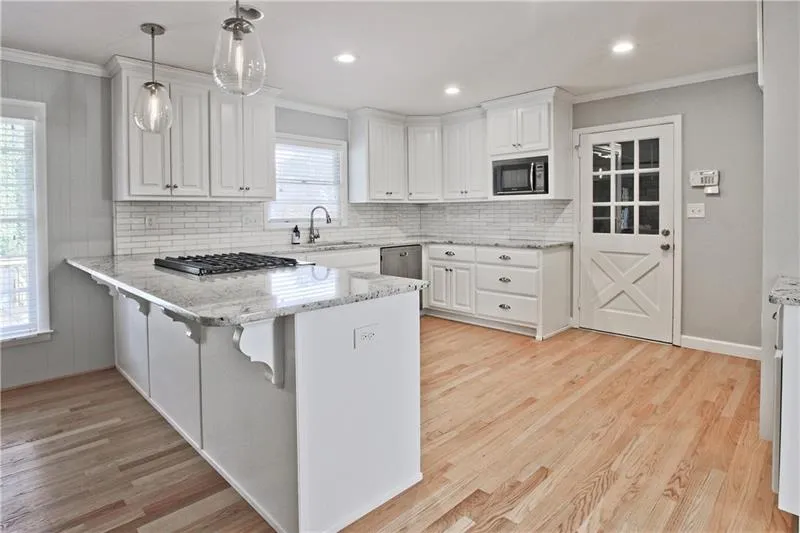6520 Whispering Trail, Atlanta, Georgia 30328, 3 Bedrooms Bedrooms, ,2 BathroomsBathrooms,Residential,Sold,6520 Whispering Trail,6655683