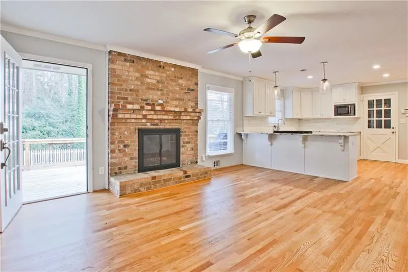 6520 Whispering Trail, Atlanta, Georgia 30328, 3 Bedrooms Bedrooms, ,2 BathroomsBathrooms,Residential,Sold,6520 Whispering Trail,6655683