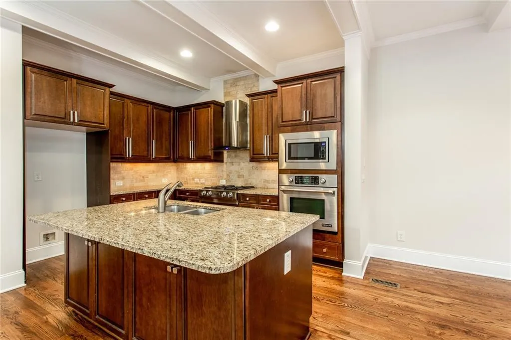 692 Lockton Place, Sandy Springs, Georgia 30342, 4 Bedrooms Bedrooms, ,4 BathroomsBathrooms,Residential,Sold,692 Lockton Place,6552783