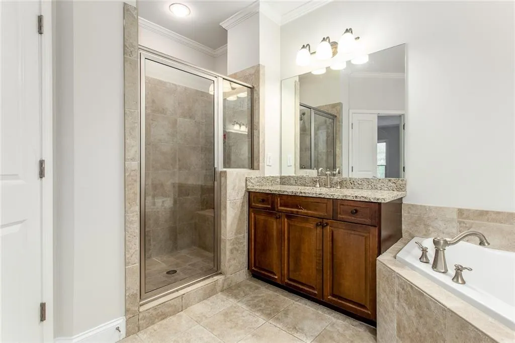 692 Lockton Place, Sandy Springs, Georgia 30342, 4 Bedrooms Bedrooms, ,4 BathroomsBathrooms,Residential,Sold,692 Lockton Place,6552783