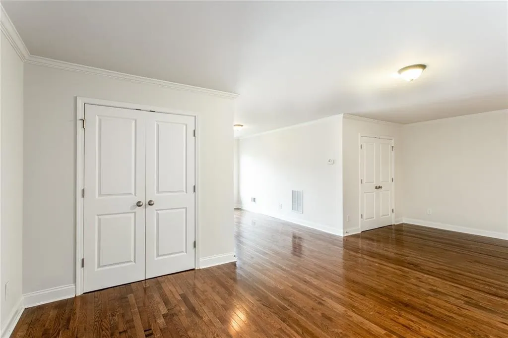 692 Lockton Place, Sandy Springs, Georgia 30342, 4 Bedrooms Bedrooms, ,4 BathroomsBathrooms,Residential,Sold,692 Lockton Place,6552783