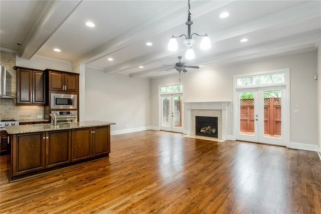 692 Lockton Place, Sandy Springs, Georgia 30342, 4 Bedrooms Bedrooms, ,4 BathroomsBathrooms,Residential,Sold,692 Lockton Place,6552783