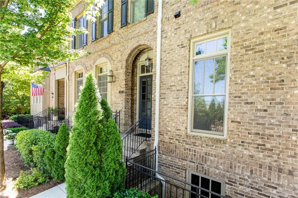 692 Lockton Place, Sandy Springs, Georgia 30342, 4 Bedrooms Bedrooms, ,4 BathroomsBathrooms,Residential,Sold,692 Lockton Place,6552783