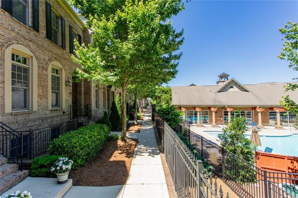 692 Lockton Place, Sandy Springs, Georgia 30342, 4 Bedrooms Bedrooms, ,4 BathroomsBathrooms,Residential,Sold,692 Lockton Place,6552783
