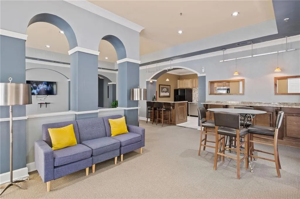 10 Perimeter Summit Boulevard Ne Unit 2112, Atlanta, Georgia 30319, 2 Bedrooms Bedrooms, ,2 BathroomsBathrooms,Residential,For Sale,10 Perimeter Summit Boulevard Ne Unit 2112,7533741