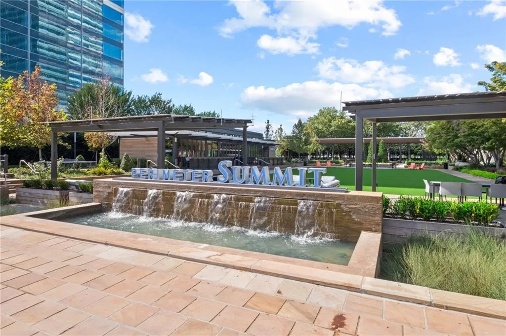 10 Perimeter Summit Boulevard Ne Unit 2112, Atlanta, Georgia 30319, 2 Bedrooms Bedrooms, ,2 BathroomsBathrooms,Residential,For Sale,10 Perimeter Summit Boulevard Ne Unit 2112,7533741
