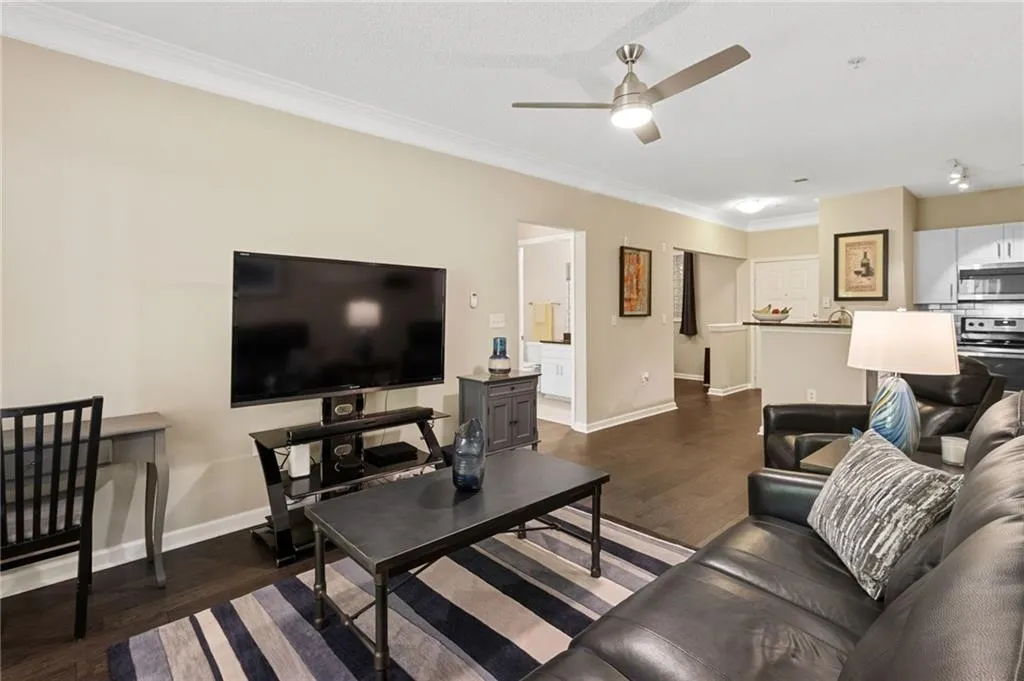 10 Perimeter Summit Boulevard Ne Unit 2112, Atlanta, Georgia 30319, 2 Bedrooms Bedrooms, ,2 BathroomsBathrooms,Residential,For Sale,10 Perimeter Summit Boulevard Ne Unit 2112,7533741