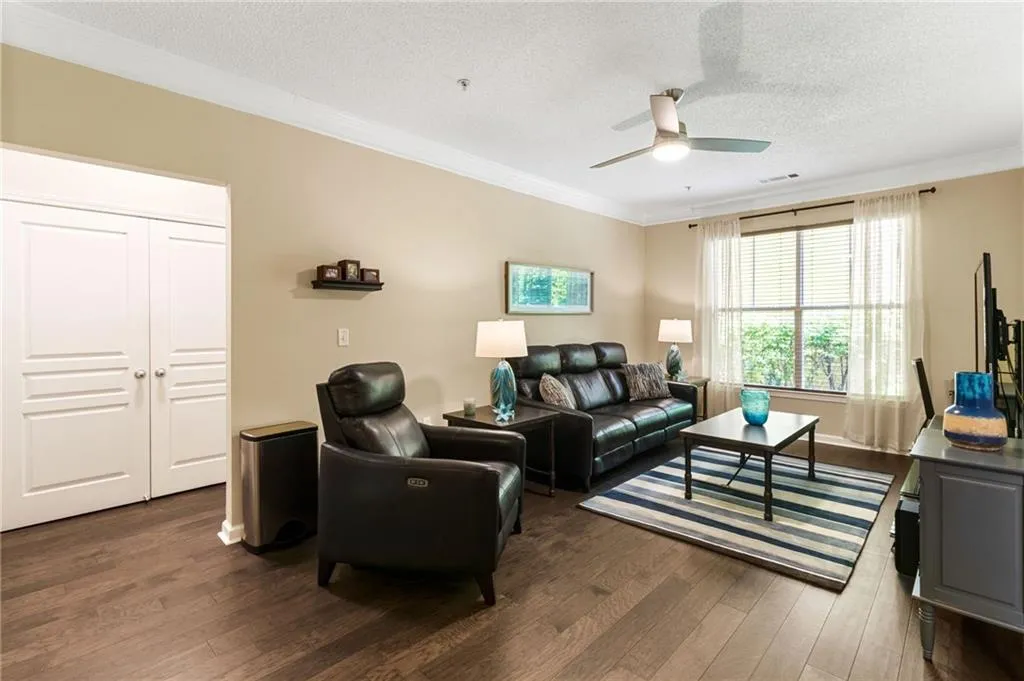 10 Perimeter Summit Boulevard Ne Unit 2112, Atlanta, Georgia 30319, 2 Bedrooms Bedrooms, ,2 BathroomsBathrooms,Residential,For Sale,10 Perimeter Summit Boulevard Ne Unit 2112,7533741