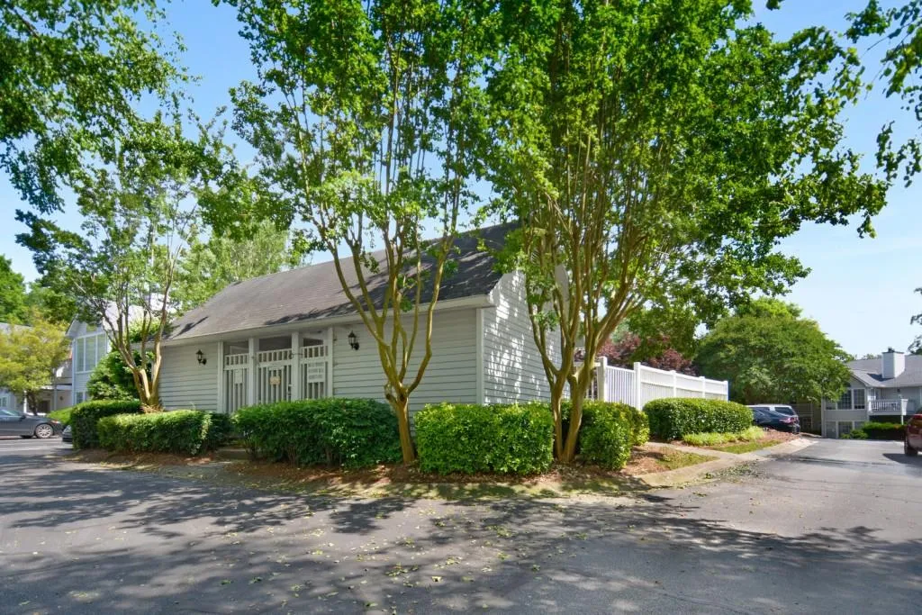 210 Gettysburg Place, Sandy Springs, Georgia 30350, 2 Bedrooms Bedrooms, ,2 BathroomsBathrooms,Residential,Sold,210 Gettysburg Place,6728258
