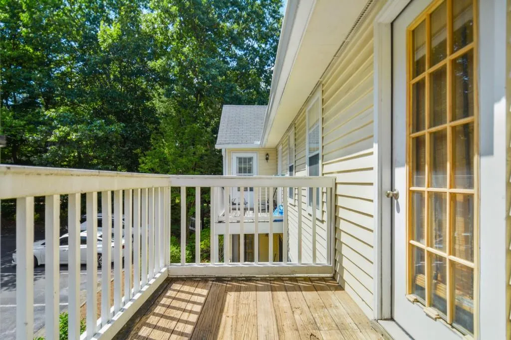 210 Gettysburg Place, Sandy Springs, Georgia 30350, 2 Bedrooms Bedrooms, ,2 BathroomsBathrooms,Residential,Sold,210 Gettysburg Place,6728258