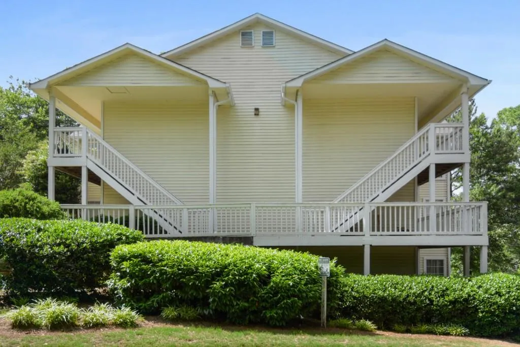 210 Gettysburg Place, Sandy Springs, Georgia 30350, 2 Bedrooms Bedrooms, ,2 BathroomsBathrooms,Residential,Sold,210 Gettysburg Place,6728258