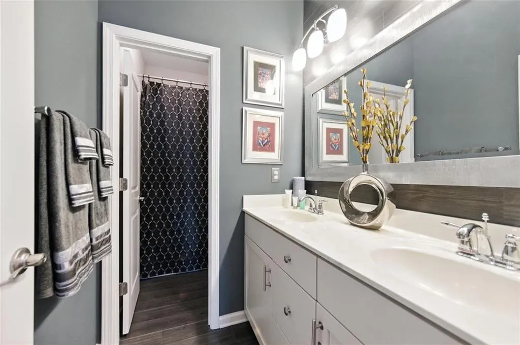 1747 Hollingsworth Boulevard Nw, Atlanta, Georgia 30318, 4 Bedrooms Bedrooms, ,3 BathroomsBathrooms,Residential,For Sale,1747 Hollingsworth Boulevard Nw,7623394