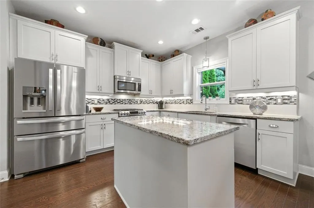 1747 Hollingsworth Boulevard Nw, Atlanta, Georgia 30318, 4 Bedrooms Bedrooms, ,3 BathroomsBathrooms,Residential,For Sale,1747 Hollingsworth Boulevard Nw,7623394