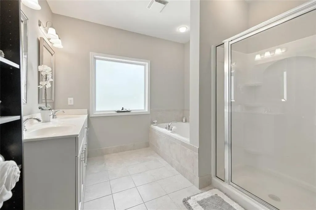 1747 Hollingsworth Boulevard Nw, Atlanta, Georgia 30318, 4 Bedrooms Bedrooms, ,3 BathroomsBathrooms,Residential,For Sale,1747 Hollingsworth Boulevard Nw,7623394