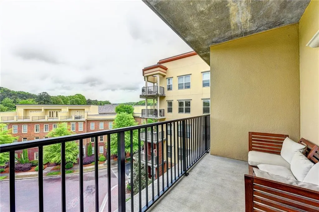 200 River Vista Drive Unit 605, Atlanta, Georgia 30339, 1 Bedroom Bedrooms, ,1 BathroomBathrooms,Residential,Sold,200 River Vista Drive Unit 605,6000698
