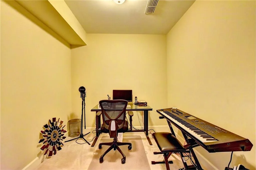 200 River Vista Drive Unit 605, Atlanta, Georgia 30339, 1 Bedroom Bedrooms, ,1 BathroomBathrooms,Residential,Sold,200 River Vista Drive Unit 605,6000698