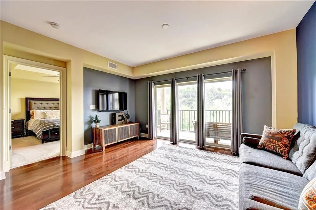 200 River Vista Drive Unit 605, Atlanta, Georgia 30339, 1 Bedroom Bedrooms, ,1 BathroomBathrooms,Residential,Sold,200 River Vista Drive Unit 605,6000698