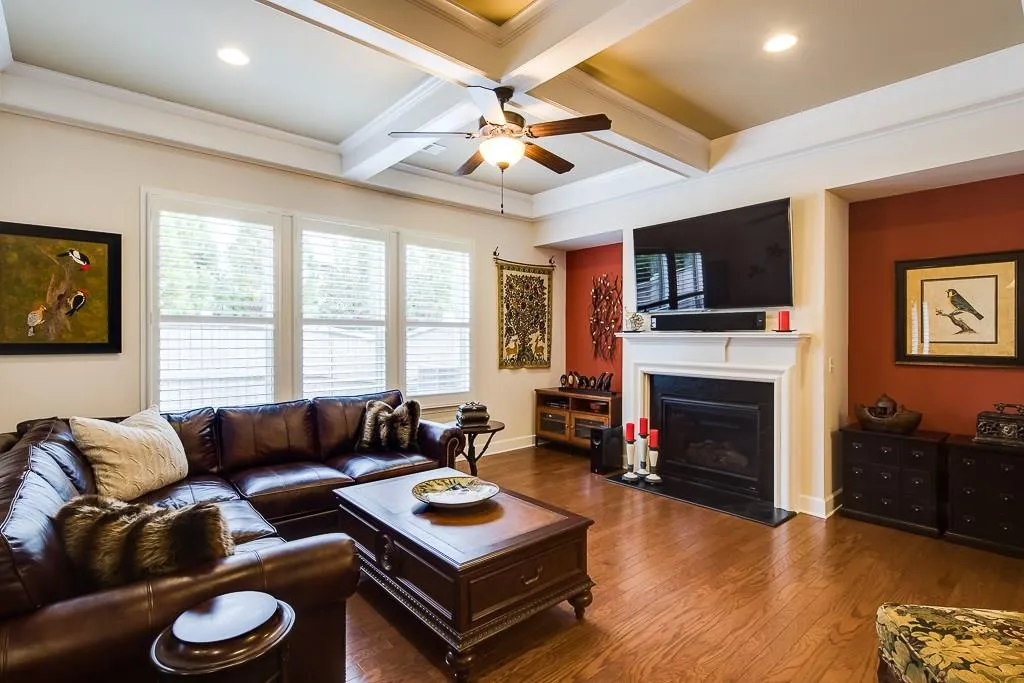 5583 High Point Road, Atlanta, Georgia 30342, 3 Bedrooms Bedrooms, ,3 BathroomsBathrooms,Residential,Sold,5583 High Point Road,5796566