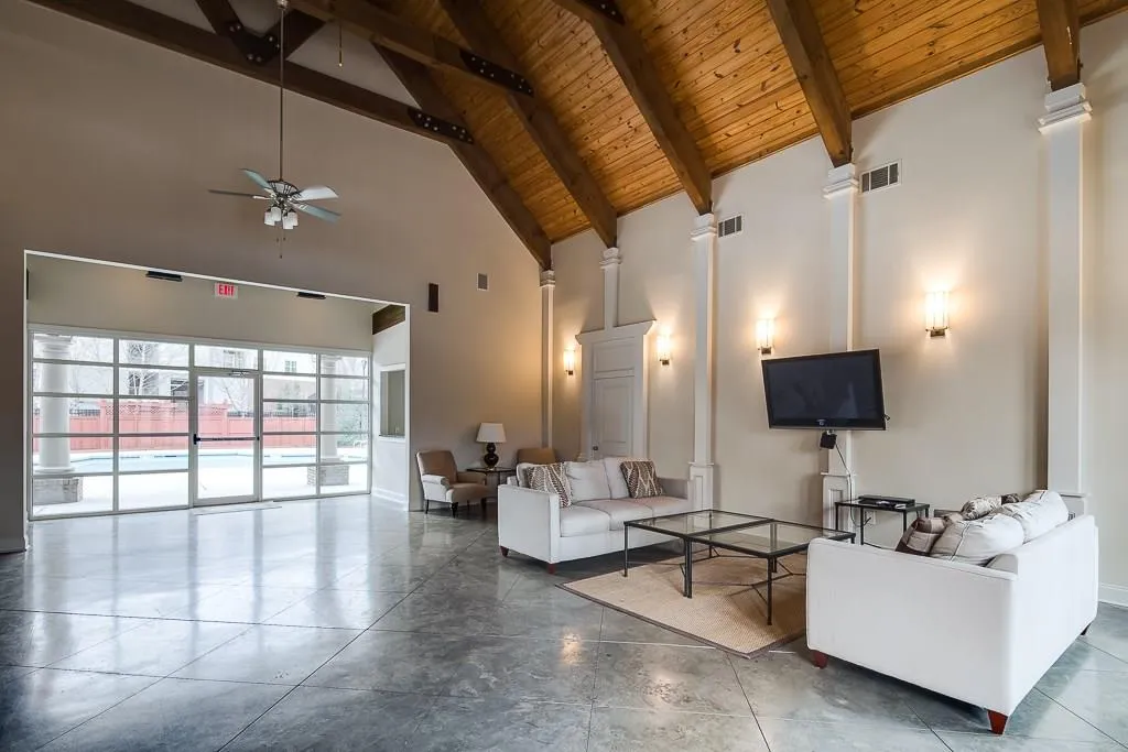 5583 High Point Road, Atlanta, Georgia 30342, 3 Bedrooms Bedrooms, ,3 BathroomsBathrooms,Residential,Sold,5583 High Point Road,5796566