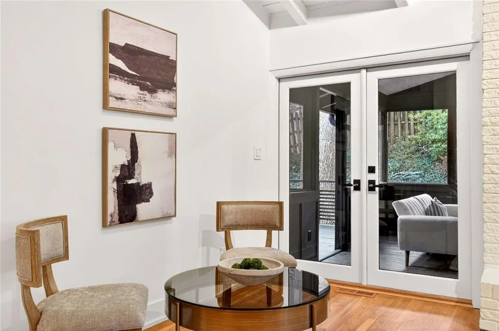 550 Forest Hills Drive, Atlanta, Georgia 30342, 3 Bedrooms Bedrooms, ,2 BathroomsBathrooms,Residential,Sold,550 Forest Hills Drive,7701135