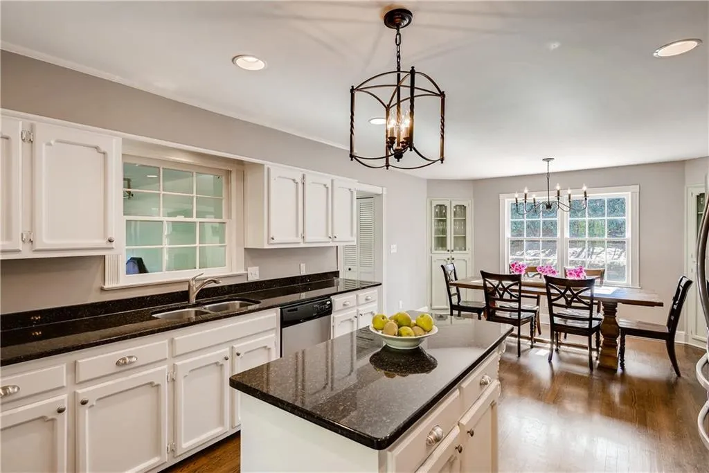 7525 Ball Mill Road, Sandy Springs, Georgia 30350, 6 Bedrooms Bedrooms, ,4 BathroomsBathrooms,Residential,Sold,7525 Ball Mill Road,6534753