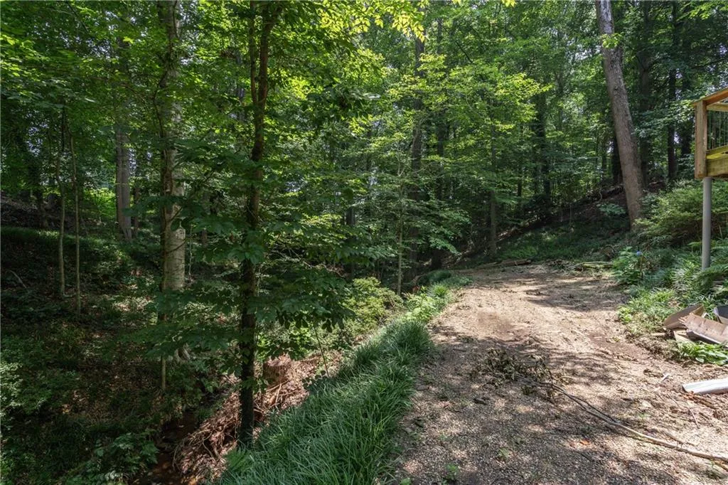 1285 Old Woodbine Road, Sandy Springs, Georgia 30319, 4 Bedrooms Bedrooms, ,2 BathroomsBathrooms,Residential,Sold,1285 Old Woodbine Road,7242200