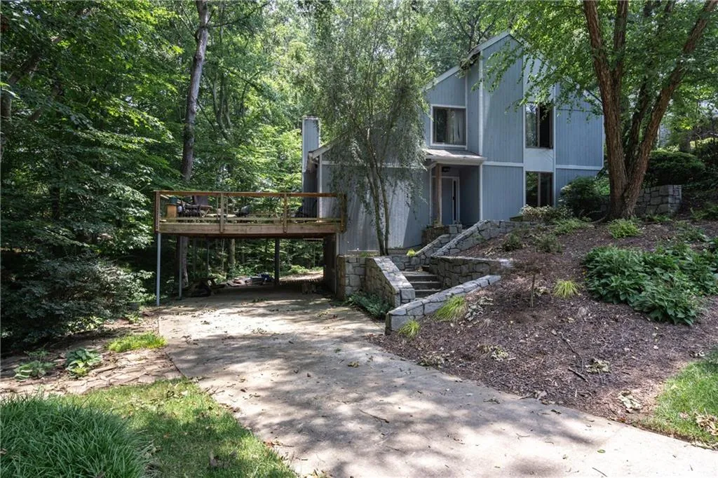 1285 Old Woodbine Road, Sandy Springs, Georgia 30319, 4 Bedrooms Bedrooms, ,2 BathroomsBathrooms,Residential,Sold,1285 Old Woodbine Road,7242200