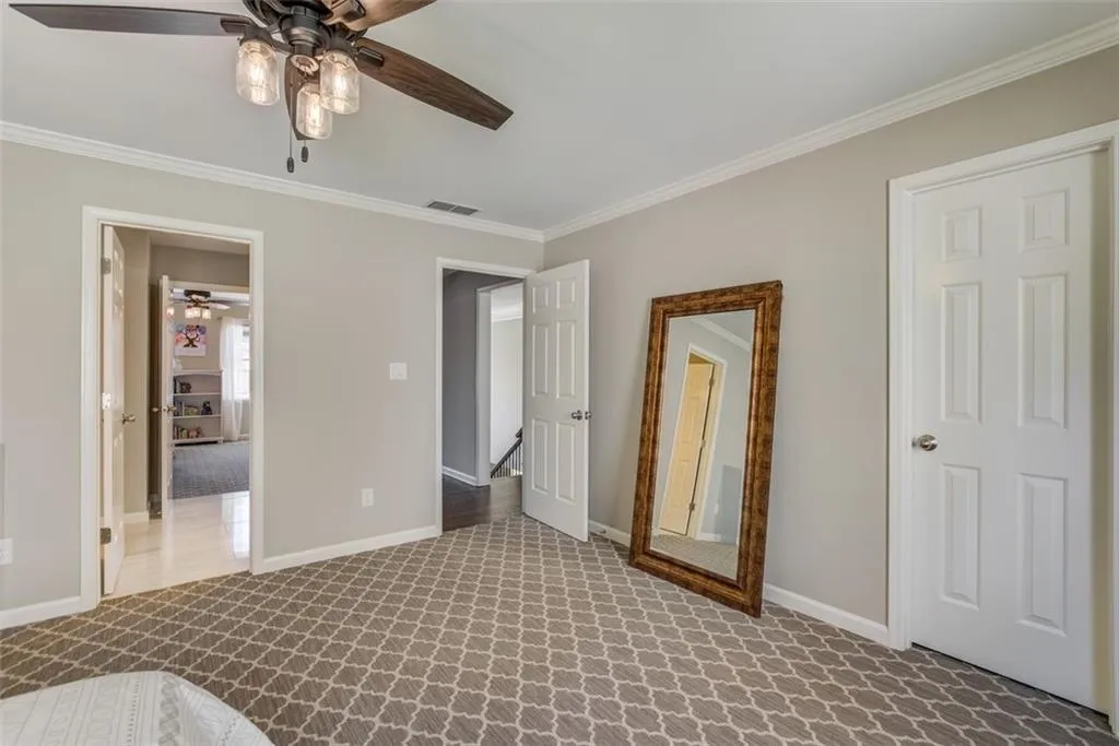 205 Embassy Court, Sandy Springs, Georgia 30328, 3 Bedrooms Bedrooms, ,2 BathroomsBathrooms,Residential,Sold,205 Embassy Court,7033985