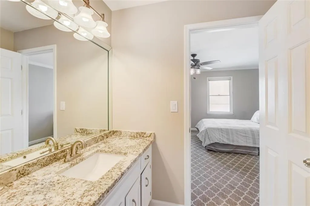 205 Embassy Court, Sandy Springs, Georgia 30328, 3 Bedrooms Bedrooms, ,2 BathroomsBathrooms,Residential,Sold,205 Embassy Court,7033985