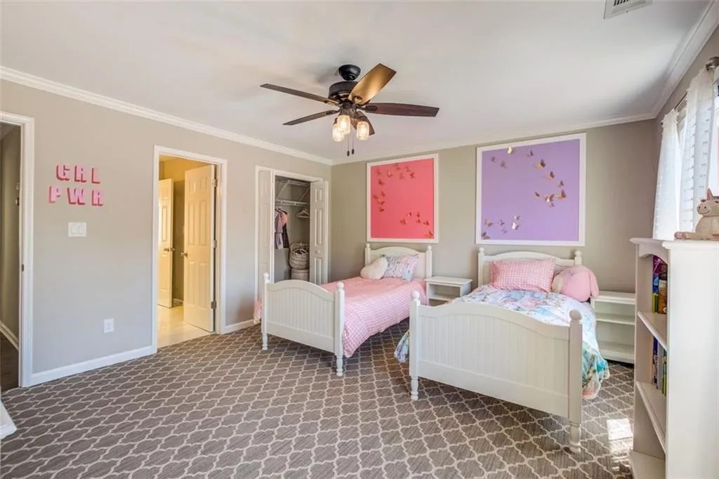 205 Embassy Court, Sandy Springs, Georgia 30328, 3 Bedrooms Bedrooms, ,2 BathroomsBathrooms,Residential,Sold,205 Embassy Court,7033985